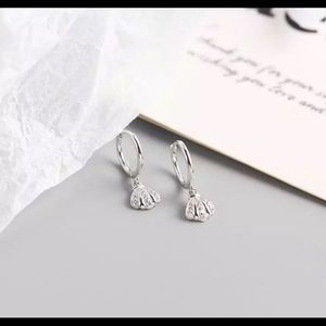 925 Sterling Silver shell shape earrings Huggies